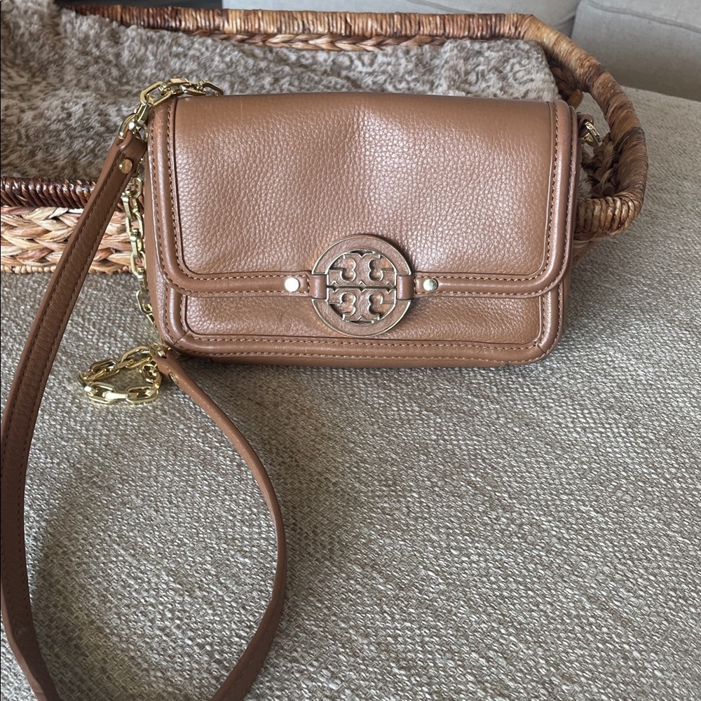 Tory Burch Tan Leather Shoulder/Crossbody Bag